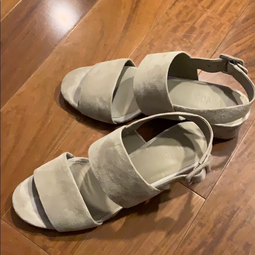 Vince Sandals